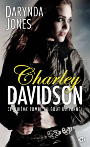 La chronique du roman « Charley Davidson , Tome 5: Cinquième tombe au bout du tunnel » de Darynda Jones